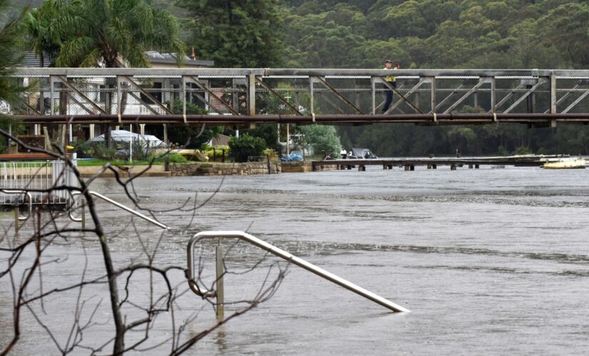 Sydney calls on thousands to evacuate due to flash fooding