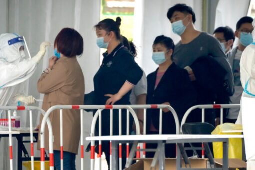 COVID cases in Beijing lead officials to suspend classes, conduct mass testing