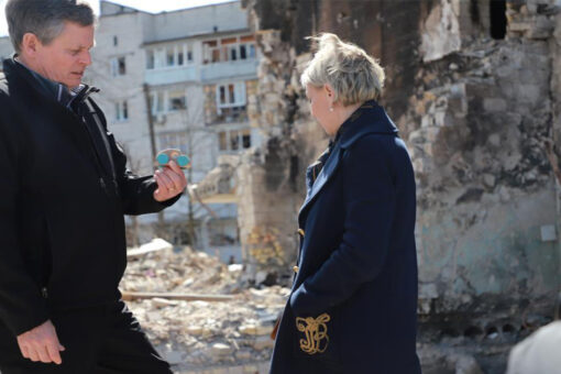 Sen. Daines, Rep. Spartz push Biden to ramp up support for Ukraine after visiting war-torn country