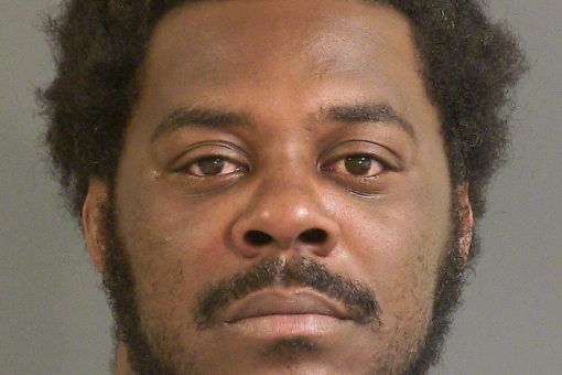 Haunted house customer gets scared, shoots performer, police say