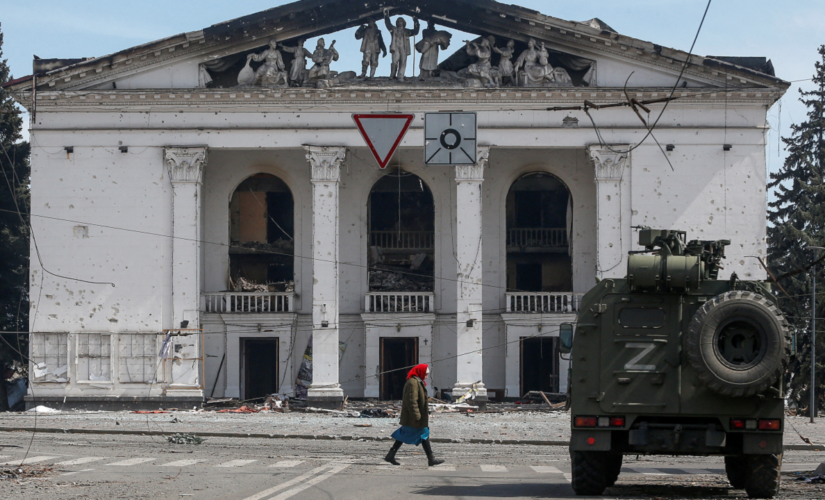 Ukraine official says ‘everything possible’ being done to help Mariupol soldiers