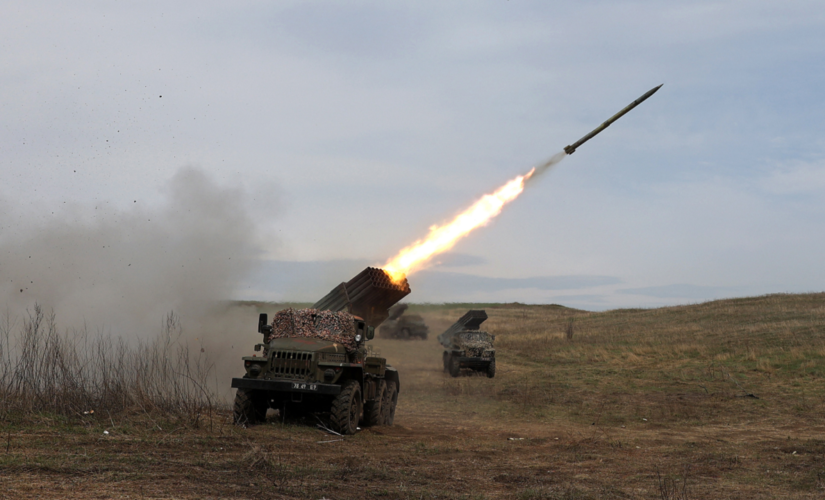 Images show Ukrainian troops fighting back against Russia as battle shifts east