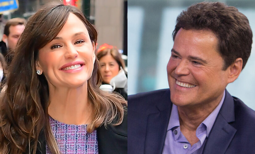 Donny Osmond surprises Jennifer Garner with birthday serenade, leaving star in awe