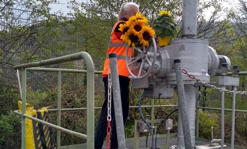 German climate activists shut off oil pipelines to protest North Sea drilling