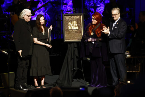 Naomi Judd’s daughters Wynonna and Ashley Judd remember mom at Country Music Hall of Fame induction