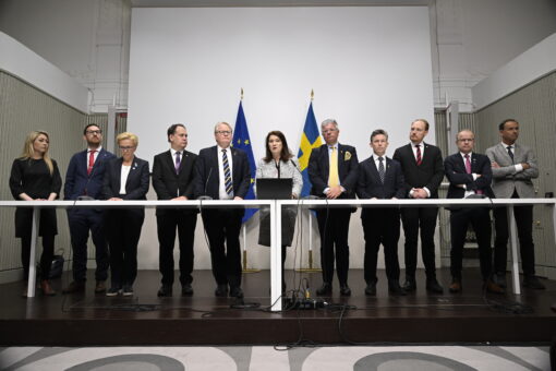 Sweden officials voice support for NATO membership as report foresees ongoing Russia crisis