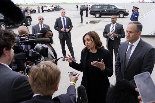 Kamala Harris calls for ‘assault weapons ban’ in wake of Uvalde, Buffalo mass shootings