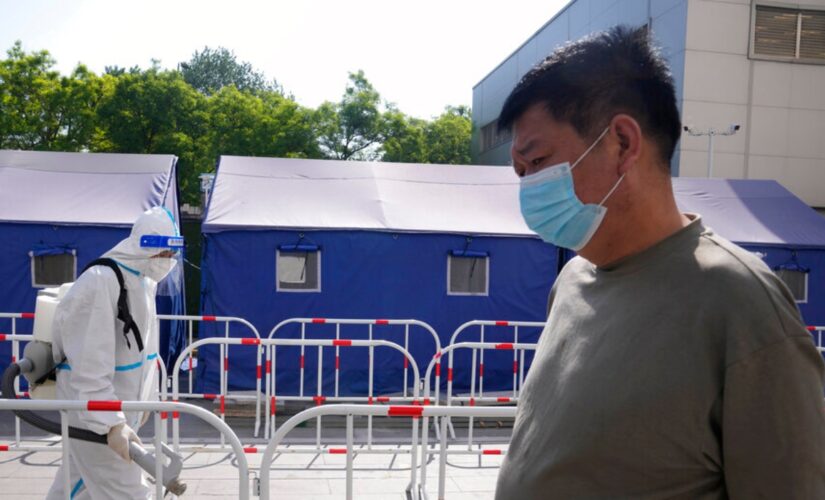 Beijing preps COVID-19 hospital facilities, orders more testing