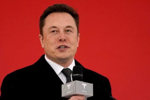 Ukrainian fighter in Mariupol steel plant asks Elon Musk for help