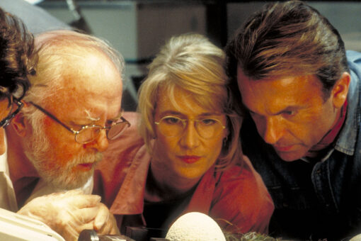 ‘Jurassic Park’s’ Laura Dern, Sam Neill reflect on 20-year age gap romance