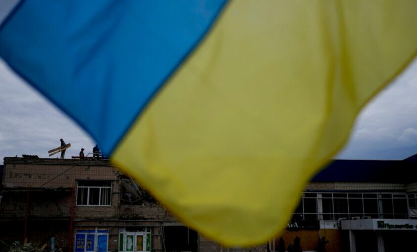 Ukraine officials fear repeat of Mariupol in Luhansk