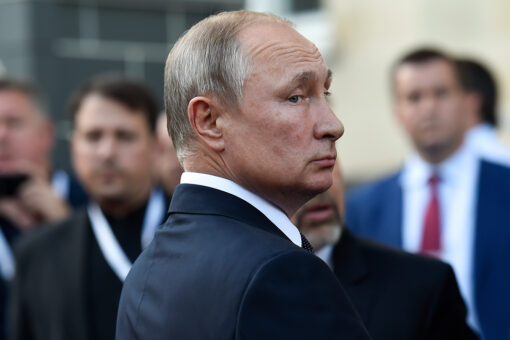 Putin’s inner circle losing its power, Russian journalist says
