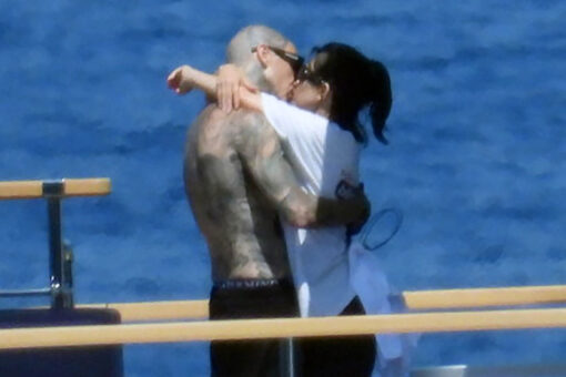 Travis Barker, Kourtney Kardashian to wed in Italian ceremony