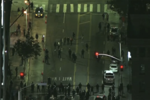 Los Angeles: At least 1 police officer injured during clash with abortion rights protesters
