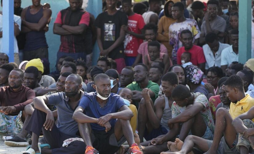 Boat with 842 Haitians headed for US ends up in Cuba