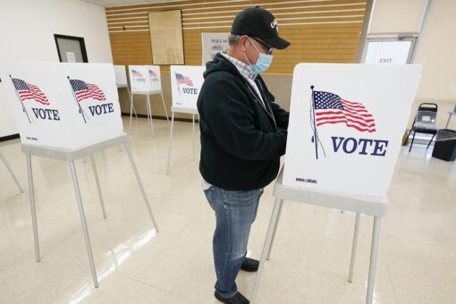 Democratic, Republican strategists weigh implication of Supreme Court abortion ruling on midterm elections