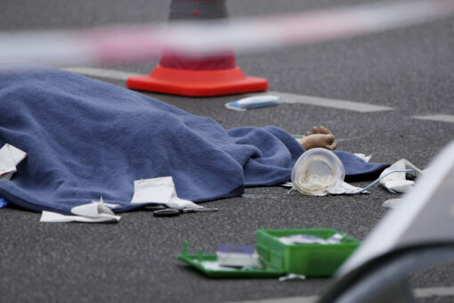 1 dead, 8 injured after vehicle drives into crowd in Berlin, authorities say