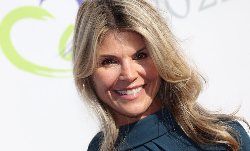 Lori Loughlin makes first red carpet appearance since college admissions scandal