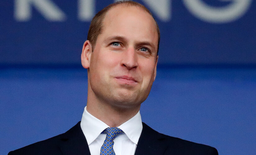 Prince William quietly sells magazines on the streets of London to help the homeless