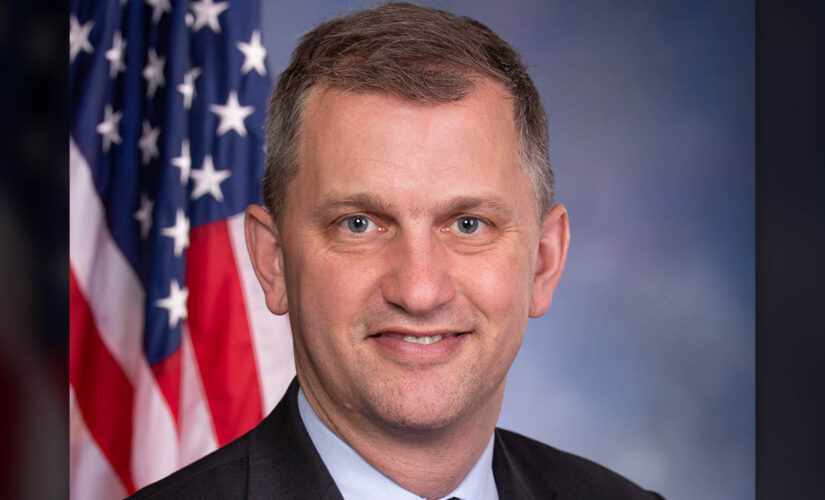 Illinois Congressman Sean Casten announces death of his 17-year-old daughter