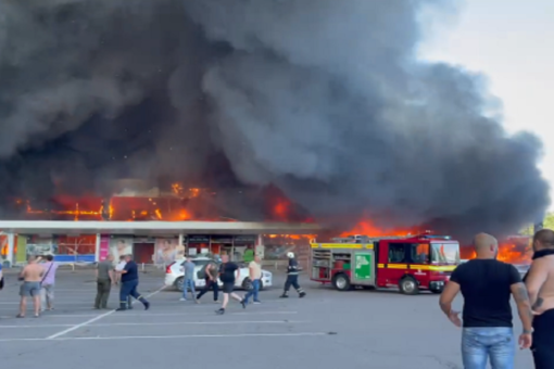 Russia fired rockets at Ukraine mall containing ‘more than a thousand civilians,’ Zelenskyy says