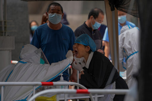 China city mayor apologizes over COVID-19 lockdown response