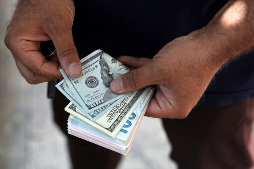 Iran currency drops to lowest value ever amid US sanctions