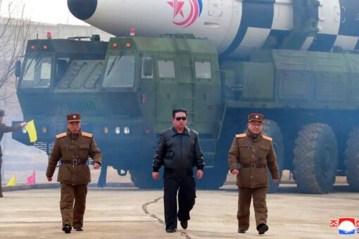 Kim Jong Un still not ready to conduct nuclear test, experts say