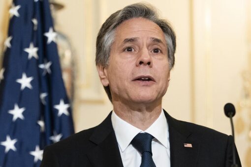 Lawmakers want US military advisers sent to Ukraine