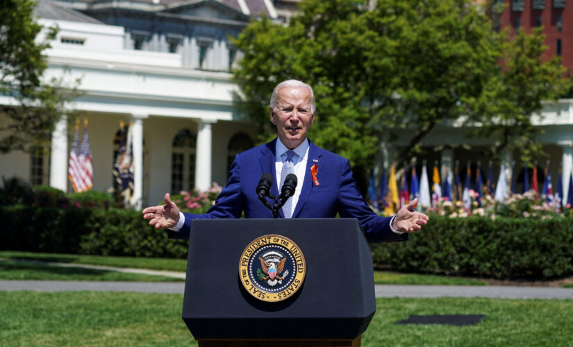 Biden stresses importance of COVID vaccination after testing negative