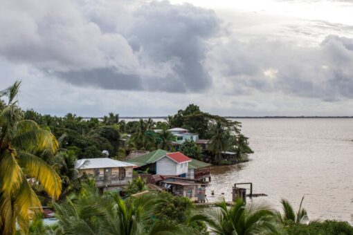 Bonnie strengthens into major hurricane off of Mexico