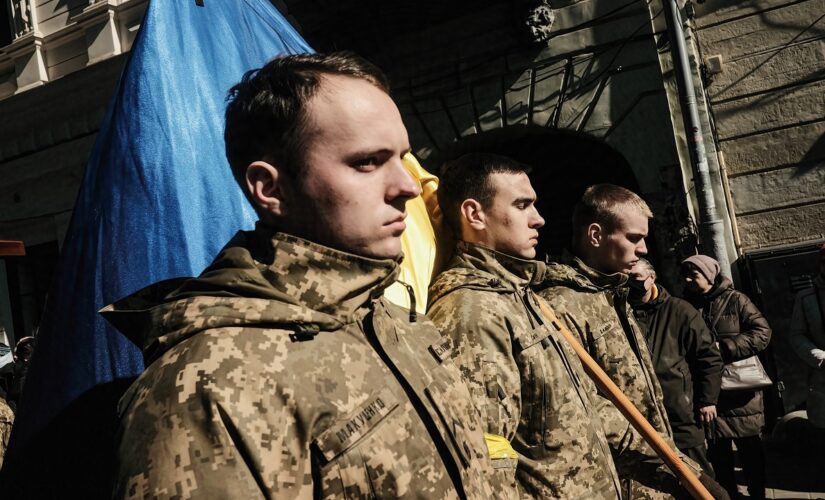 Ukrainian ‘volunteer recruits’ arrive in UK for military training in move to bolster resistance against Russia