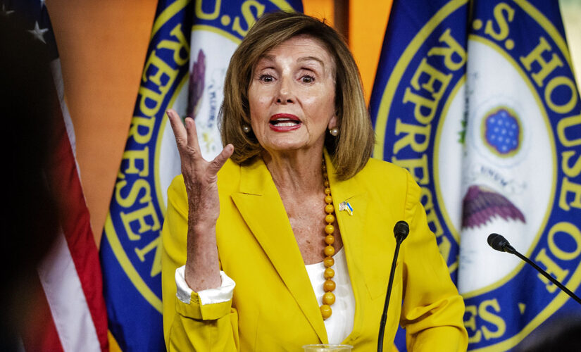 Bill to prevent lawmakers and their spouses from stock trading at standstill as Pelosi faces backlash