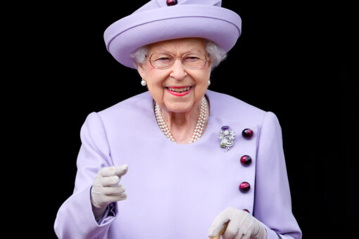 Queen Elizabeth’s role formally rewritten by the palace to reduce workload amid ongoing mobility issues