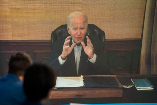 Biden COVID-19 symptoms now include sore throat, body aches: doctor