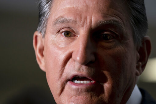 Hillary Clinton’s former chief strategist reveals why Manchin’s inflation bill won’t affect midterms