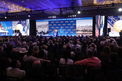 US must ‘stand with Israel,’ combat domestic anti-Semitic hate, warn top political leaders at CUFI Summit