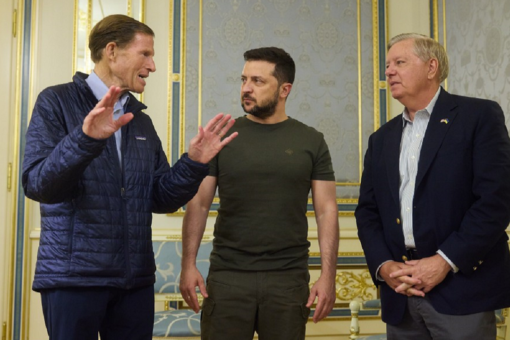 Ukraine’s Zelenskyy meets with US Sens. Graham, Blumenthal in Kyiv