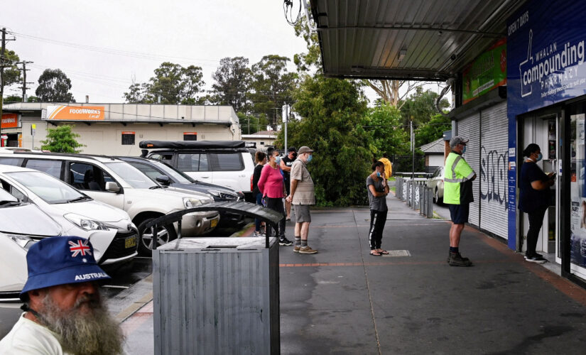 Australia sees surge in COVID deaths with Omicron outbreak