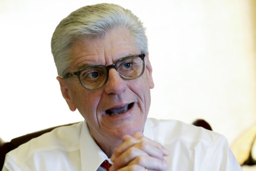 Ex-Mississippi Gov. Phil Bryant ordered $1.1M in payments in welfare funds to Brett Favre, court docs say