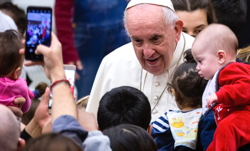 Pope Francis dismisses rumors about resigning, says he wants to visit Moscow, Kyiv