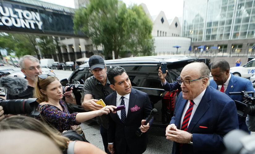 Rudy Giuliani arrives at Georgia courthouse for ordered testimony in Trump criminal probe