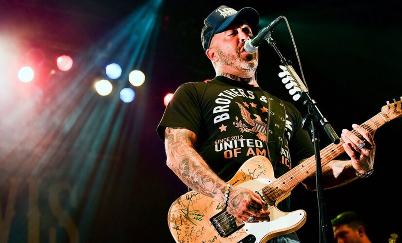 Aaron Lewis talks his new album ‘Frayed at Both Ends’ and what in his personal life inspired it