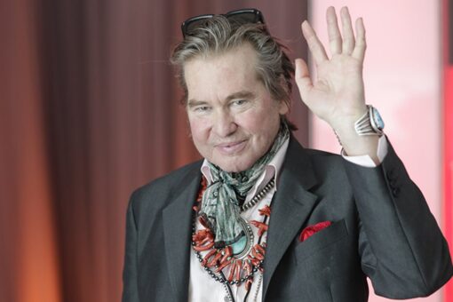 Val Kilmer reveals he would play Batman again