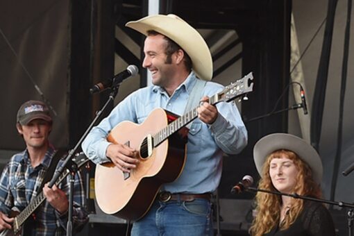 Country music singer Luke Bell found dead at age 32