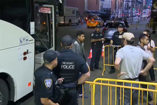 96 more migrants pour into NYC from Texas, 14 hotels now used for housing