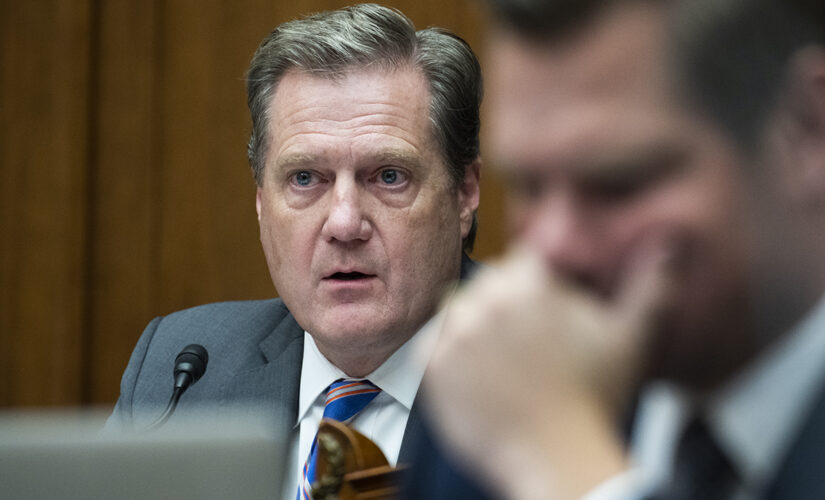 Rep. Mike Turner demands FBI briefing on raid at Mar-a-Lago: ‘Exceptionally skeptical’