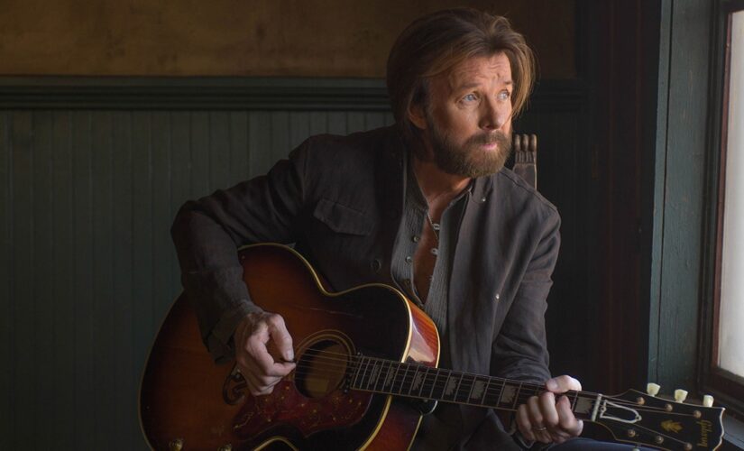 Ronnie Dunn says new album ‘100 Proof Neon’ is a return to country music of the ’80s