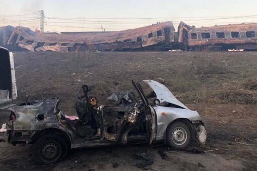Ukraine death toll mounts to 25 in train station attack