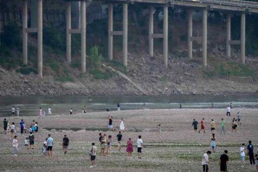 Drought-stricken Chinese cities finally get rain; floods cause evacuations